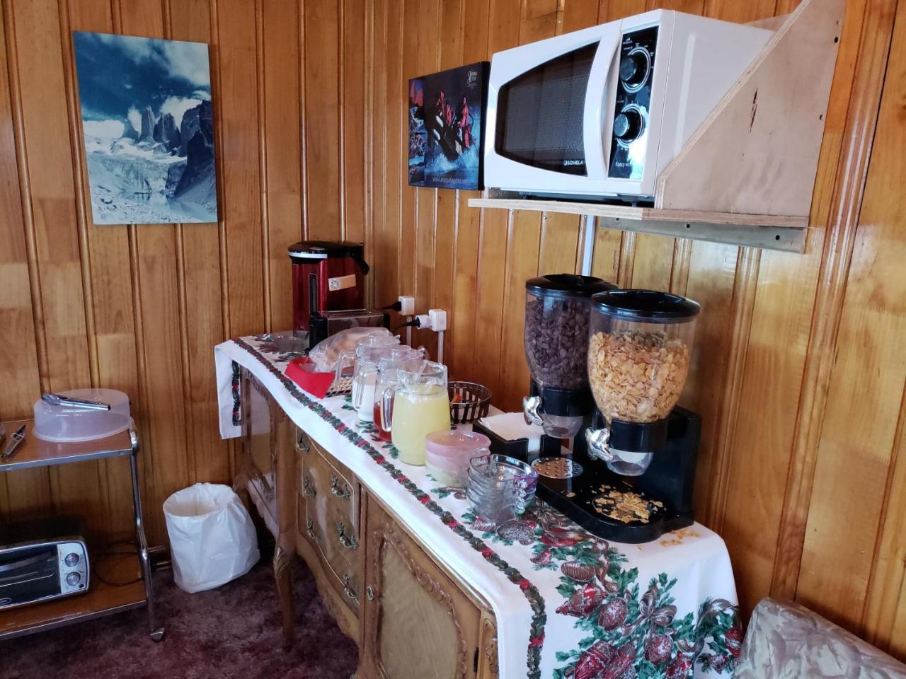 Antiguos Bed And Breakfast Puerto Natales Exterior photo