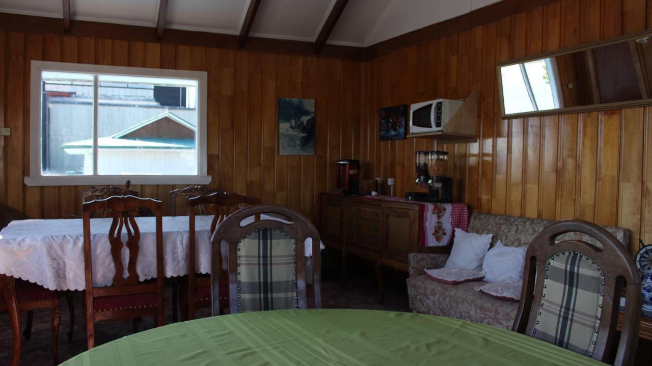 Antiguos Bed And Breakfast Puerto Natales Exterior photo
